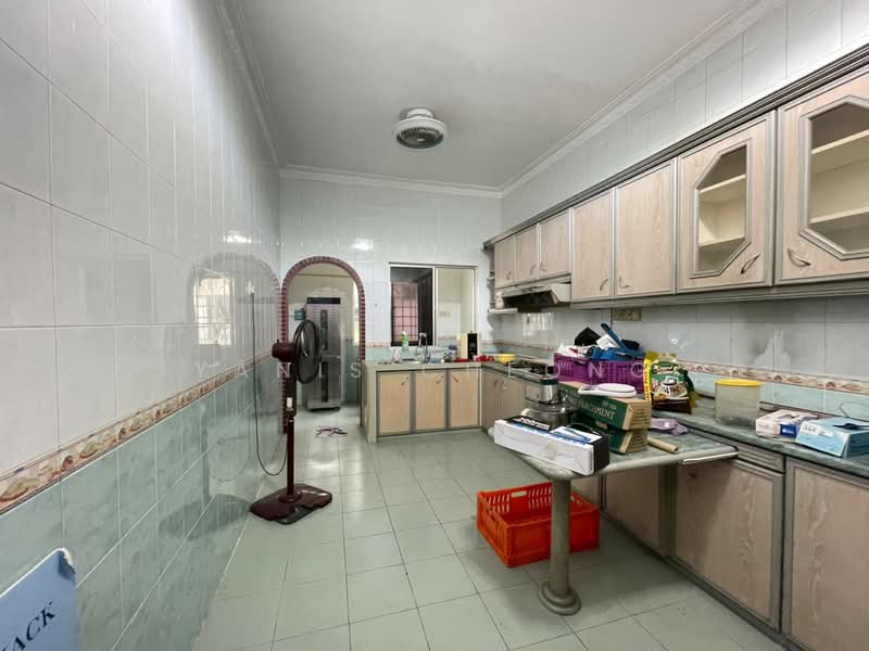Rumah Teres 2 Tingkat untuk Dijual di Taman Wangsa Permai (Kepong) - Yanis Cheong - Kitchen - PropertyGuru.com.my