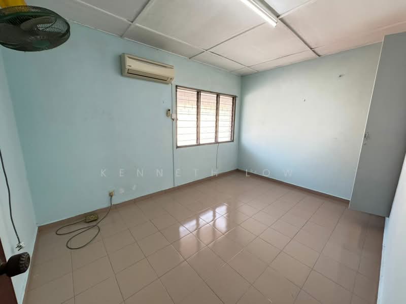 Rumah Teres 2 Tingkat untuk Dijual di Taman Cempaka (Ampang) - Kenneth Low - PropertyGuru.com.my