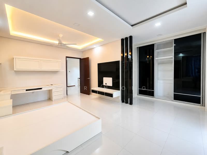 Rumah Berkembar untuk Dijual di Bandar Seri Alam (Masai) - Sharon Ong - Bedroom - PropertyGuru.com.my