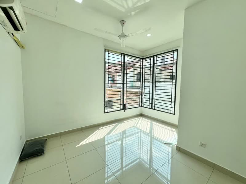 Rumah Berkembar untuk Dijual di Bandar Dato Onn (Tebrau) - Yucong . - Interior - PropertyGuru.com.my