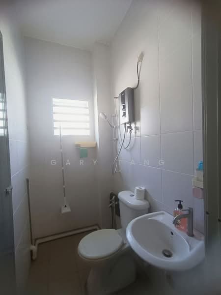Rumah Teres 1 Tingkat untuk Dijual di Bandar Lahat Baru (Lahat) - Gary Tang - Bathroom - PropertyGuru.com.my