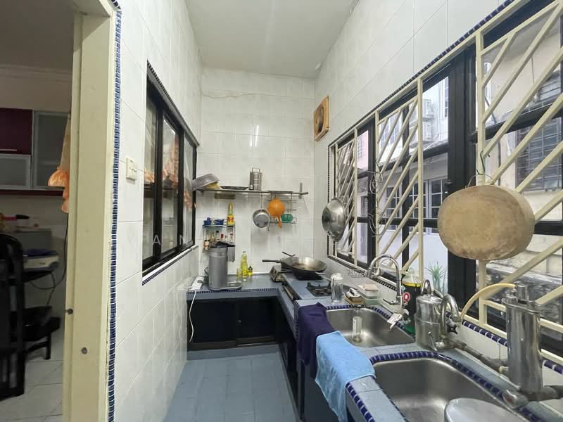 Rumah Teres 2 Tingkat untuk Dijual di Taman Wangsa Permai (Kepong) - Yanis Cheong - Kitchen - PropertyGuru.com.my