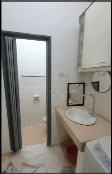 Kondominium untuk Dijual di Menara Seputih - Ashlee LSS - Bathroom - PropertyGuru.com.my