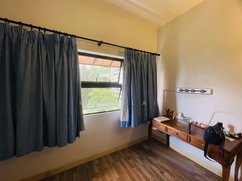 Kondominium untuk Dijual di Lakeside Tower - Kent Lai - Bedroom - PropertyGuru.com.my
