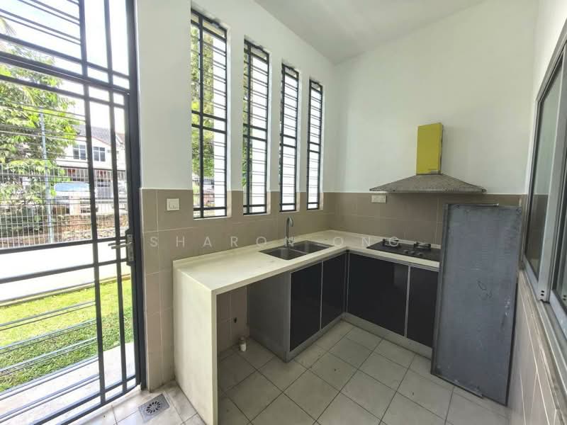 Rumah Berkembar untuk Dijual di Masai (Johor) - Sharon Ong - Kitchen - PropertyGuru.com.my