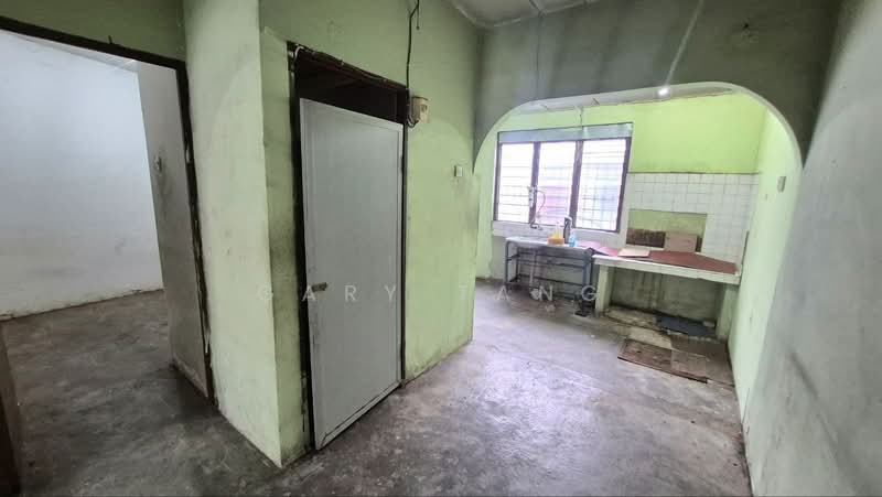 Rumah Teres 1 Tingkat untuk Dijual di Taman Klebang Jaya (Chemor) - Gary Tang - Kitchen - PropertyGuru.com.my