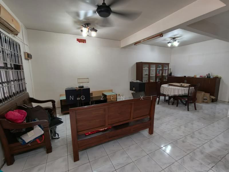 2-storey Terraced House for Sale in Taman Putri Kulai (Kulai) - NG ZEN XI - Living Room - PropertyGuru.com.my