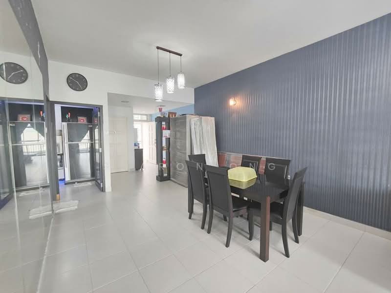 Servis Apartment untuk Dijual di Tebrau City Residences - Sharon Ong - Living Room - PropertyGuru.com.my
