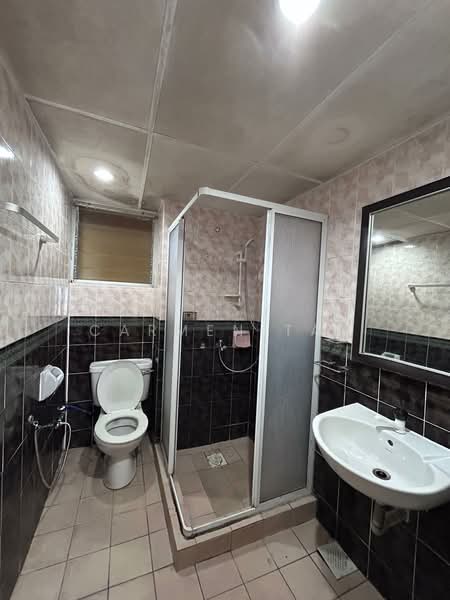 Condominium for Rent at Venice Hill - Carmen Tan - Bathroom - PropertyGuru.com.my