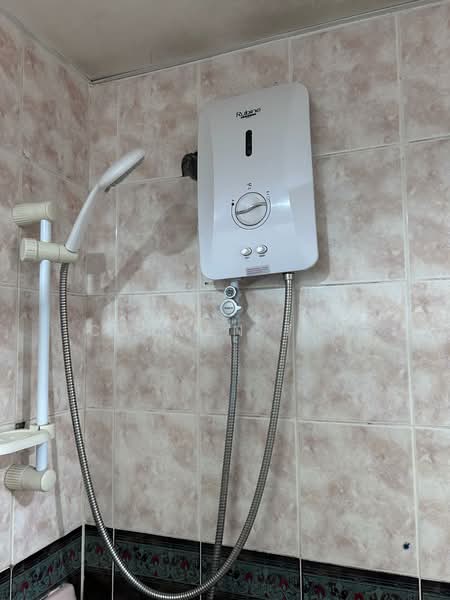 Condominium for Rent at Venice Hill - Carmen Tan - Bathroom - PropertyGuru.com.my