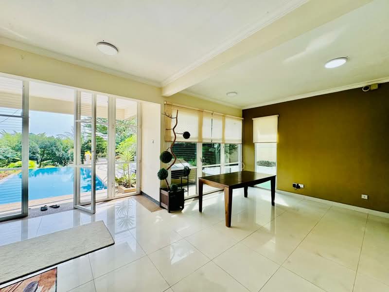 Rumah Banglo untuk Dijual di Kayangan Heights (Shah Alam) - Sa'a Nordin - Living Room - PropertyGuru.com.my