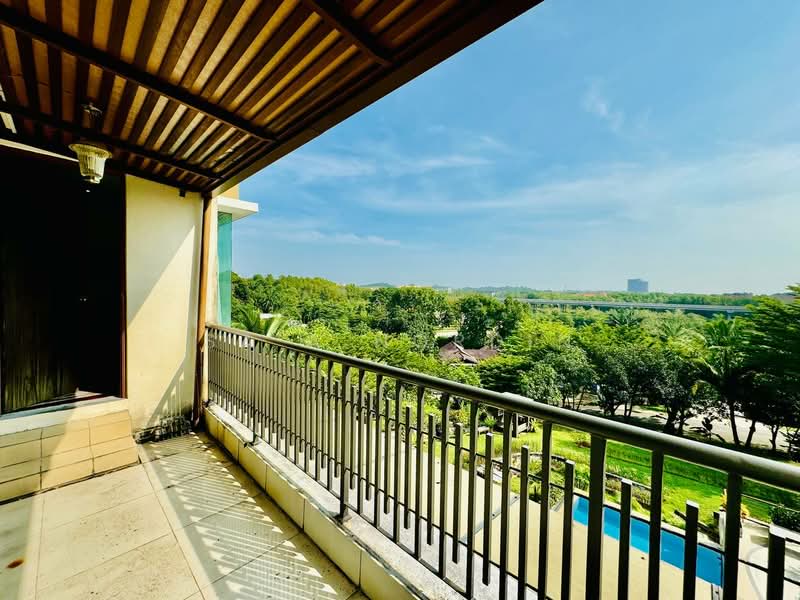 Rumah Banglo untuk Dijual di Kayangan Heights (Shah Alam) - Sa'a Nordin - Balcony - PropertyGuru.com.my