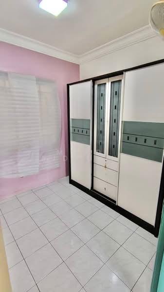 Apartment for Sale at Kinrara Ria - Mohd Ridzuan - Bedroom - PropertyGuru.com.my
