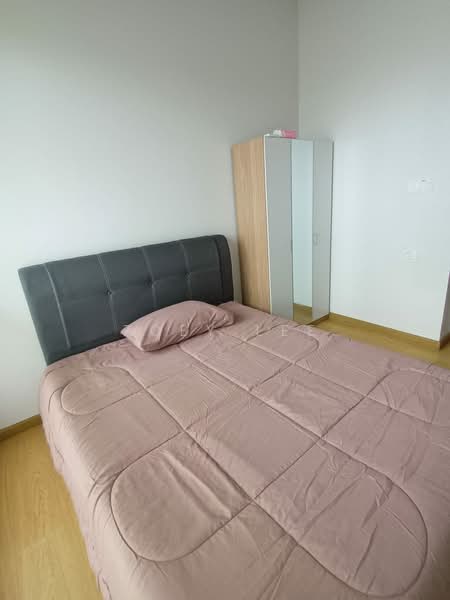 Condominium for Sale at Royal Strand @ Country Garden Danga Bay - Zoey Lee - Bedroom - PropertyGuru.com.my