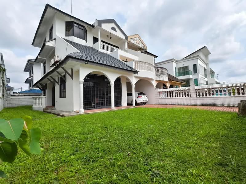 Semi-Detached House for Sale in Taman Johor Jaya (Johor Bahru) - Shi Ting - PropertyGuru.com.my