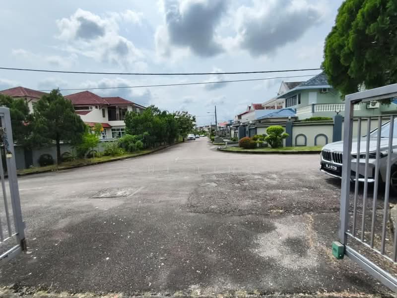 Semi-Detached House for Sale in Taman Johor Jaya (Johor Bahru) - Shi Ting - PropertyGuru.com.my