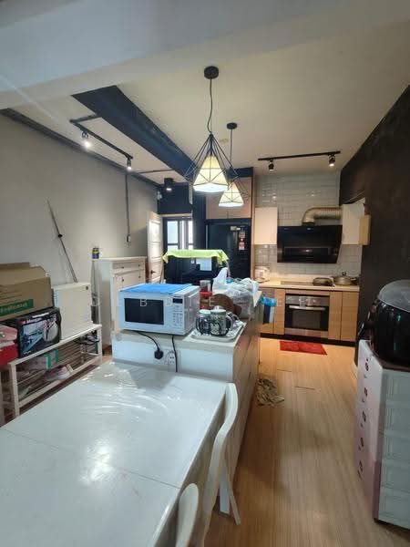 Pangsapuri untuk Dijual di Vista Wira 1 & 2 - Debbie Yee - Kitchen - PropertyGuru.com.my