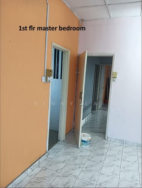 2-storey Terraced House for Rent in Bandar Kinrara Seksyen 2 (Bandar Kinrara) - Kenny Lai - Master Bedroom - PropertyGuru.com.my