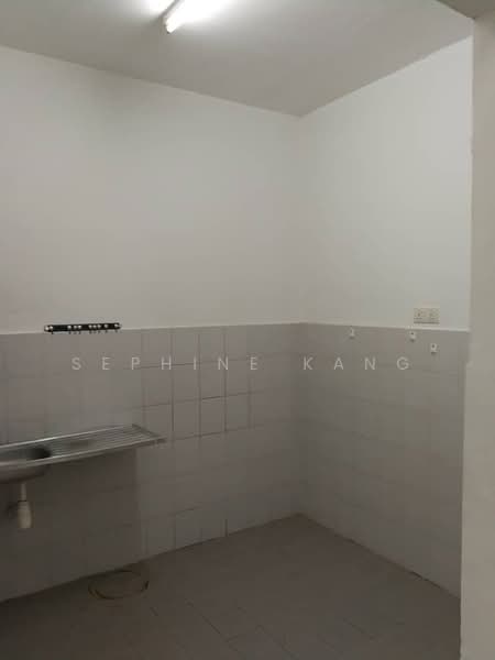 Apartment for Rent at 162 Residency - Sephine Kang - Kitchen - PropertyGuru.com.my