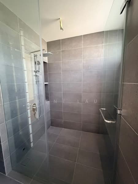 Rumah Berkembar untuk Dijual di Petaling Jaya (Selangor) - Kent Lau - Bathroom - PropertyGuru.com.my