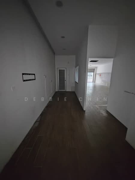Shop for Rent in Taman Adda Heights (Tebrau) - Debbie Chin - Corridor - PropertyGuru.com.my