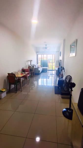 Kondominium untuk Disewa di The Greens @ Subang West - Maple Kok - Living Room - PropertyGuru.com.my