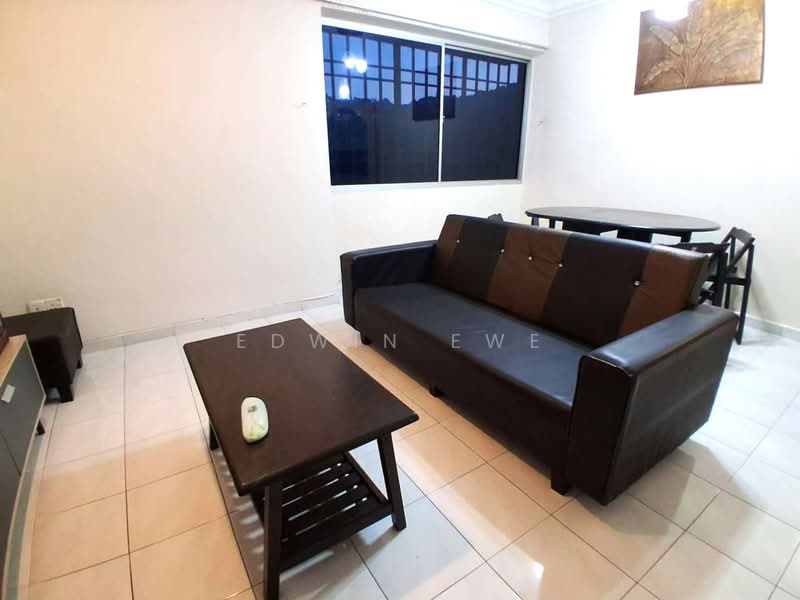 Pangsapuri untuk Disewa di Taman Pekaka Block 31 - Edwin Ewe - Living Room - PropertyGuru.com.my