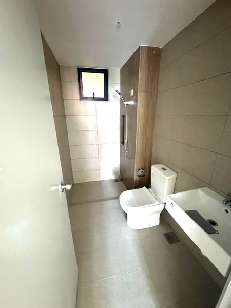 Condominium for Rent at LEA By The Hills - Kew . - Bathroom - PropertyGuru.com.my