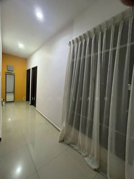 Rumah Berkembar untuk Dijual di Taman Johor (Tampoi) - Chuan Liang - Corridor - PropertyGuru.com.my