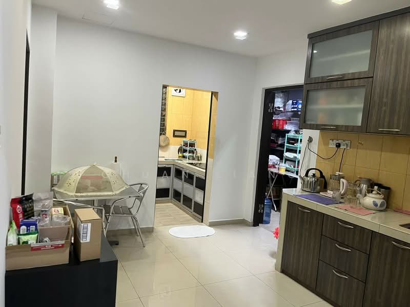 Rumah Berkembar untuk Dijual di Taman Johor (Tampoi) - Chuan Liang - Kitchen - PropertyGuru.com.my