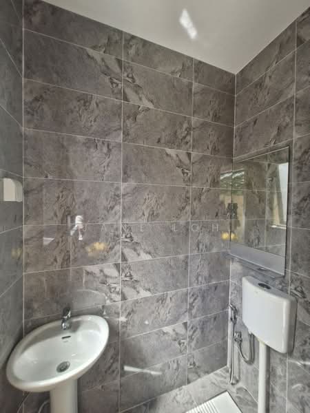 Cluster House for Sale in Forest City (Gelang Patah) - Jane Loh - Bathroom - PropertyGuru.com.my