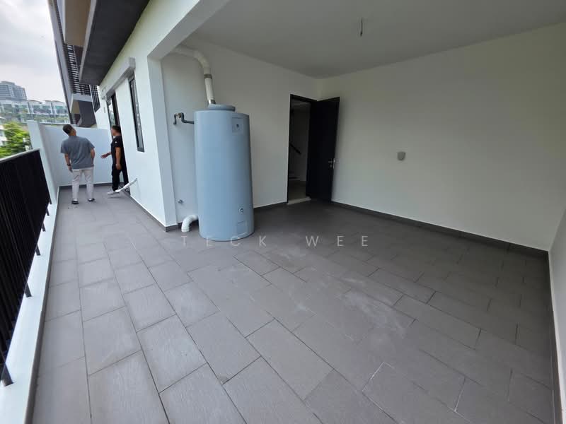 3-storey Terraced House for Sale in Taman Melawati (Ulu Kelang) - Teck Wee - Balcony - PropertyGuru.com.my