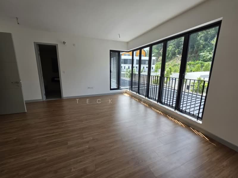 3-storey Terraced House for Sale in Taman Melawati (Ulu Kelang) - Teck Wee - Living Room - PropertyGuru.com.my
