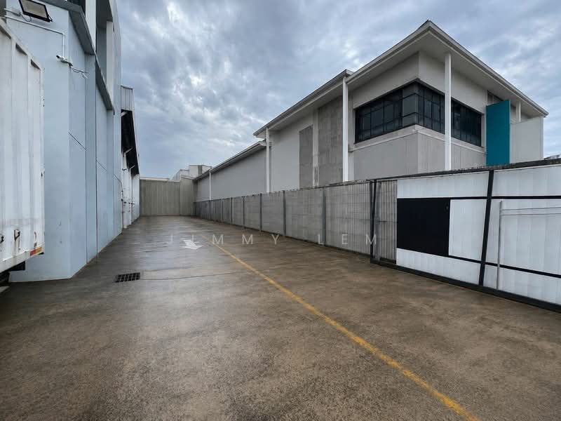 Factory for Rent in Taman Desa Cemerlang (Ulu Tiram) - Jimmy Lem - Exterior - PropertyGuru.com.my