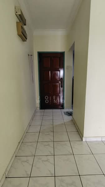 Apartment for Sale at Kinrara Ria - Joey Wong - Entrance - PropertyGuru.com.my