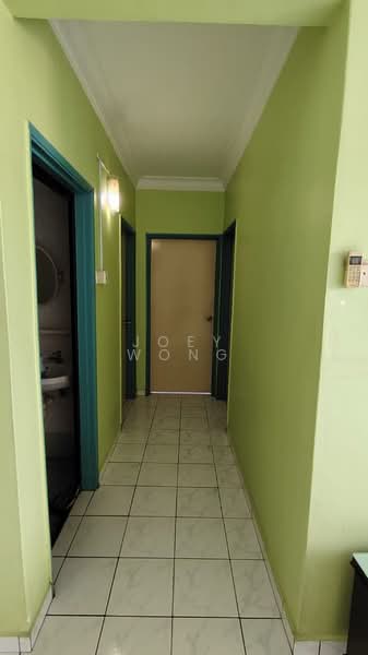 Apartment for Sale at Kinrara Ria - Joey Wong - Corridor - PropertyGuru.com.my