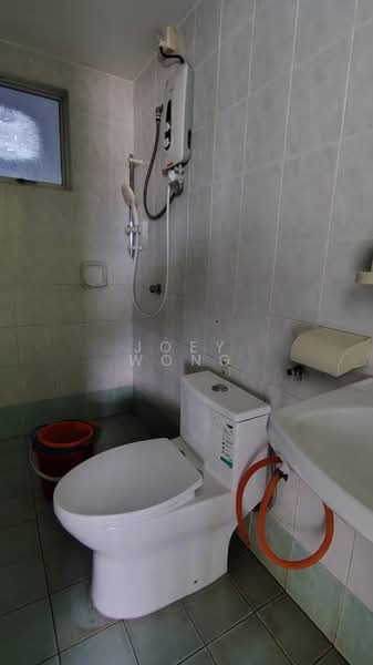 Apartment for Sale at Kinrara Ria - Joey Wong - Bathroom - PropertyGuru.com.my