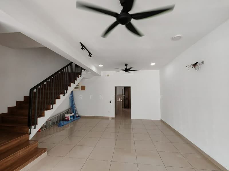 2-storey Terraced House for Rent in Bandar Bukit Raja (Klang) - Terence Lee - Living Room - PropertyGuru.com.my