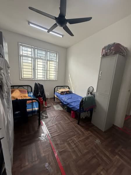 Pangsapuri untuk Dijual di Flora Damai - Mandy Goh Siew Li - Bedroom - PropertyGuru.com.my