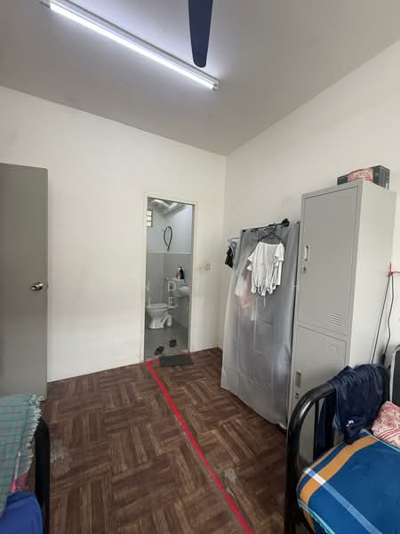 Pangsapuri untuk Dijual di Flora Damai - Mandy Goh Siew Li - Bathroom - PropertyGuru.com.my