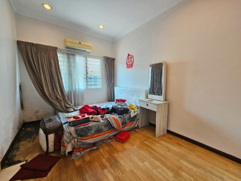 Rumah Teres 2 Tingkat untuk Dijual di Putra Heights (Subang Jaya) - Jason Ooi - Bedroom - PropertyGuru.com.my