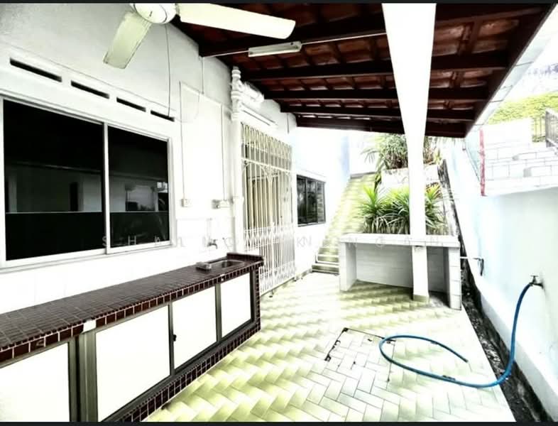Rumah Berkembar untuk Dijual di Taman Nong Chik (Johor Bahru) - Alice Kang - Exterior - PropertyGuru.com.my