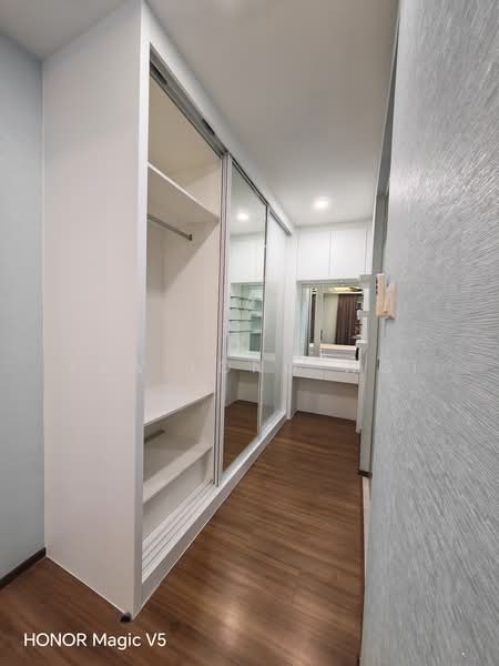 Service Residence for Rent at The Sentral Suites - Yew Long Woi - PropertyGuru.com.my