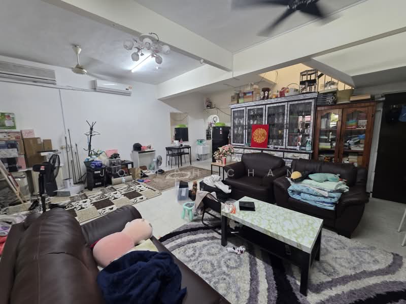2-storey Terraced House for Sale in Shah Alam (Selangor) - Joseph Chan - Living Room - PropertyGuru.com.my