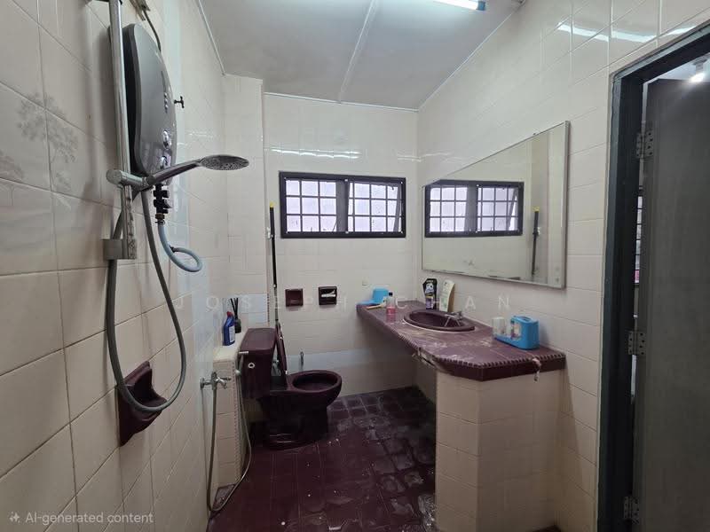 Rumah Teres 2-Tingkat untuk Dijual di Shah Alam (Selangor) - Joseph Chan - Bathroom - PropertyGuru.com.my