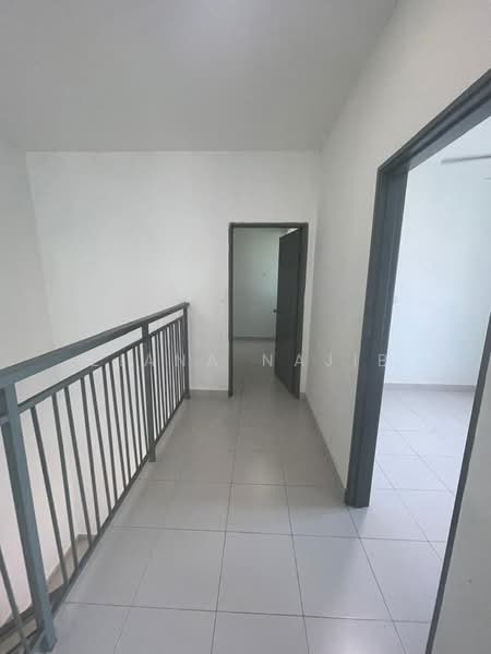 Rumah Kluster untuk Disewa di Shah Alam (Selangor) - Ziana Najib - Corridor - PropertyGuru.com.my