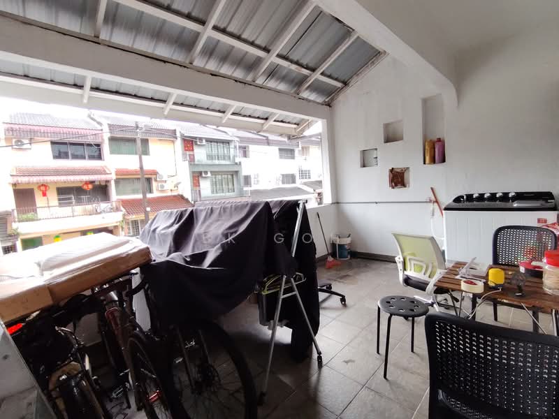 Rumah Teres 3 Tingkat untuk Dijual di Taman Bukit Intan (Sri Petaling) - BK Goh - Balcony - PropertyGuru.com.my