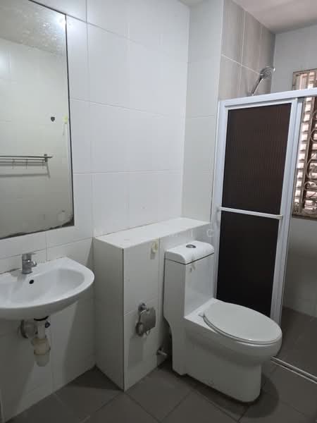 3-storey Terraced House for Rent in Sunway Cassia (Batu Maung) - Mic Mic - Bathroom - PropertyGuru.com.my