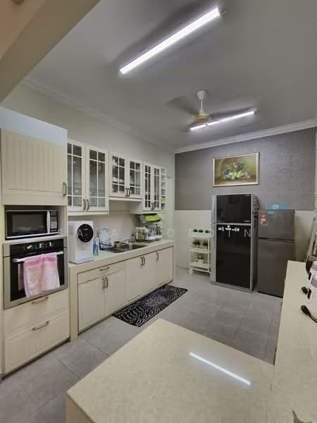 Rumah Berkembar untuk Dijual di Alam Impian (Shah Alam) - Sa'a Nordin - Kitchen - PropertyGuru.com.my