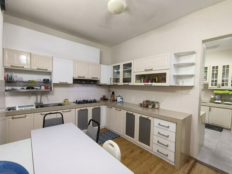 Rumah Berkembar untuk Dijual di Alam Impian (Shah Alam) - Sa'a Nordin - Kitchen - PropertyGuru.com.my